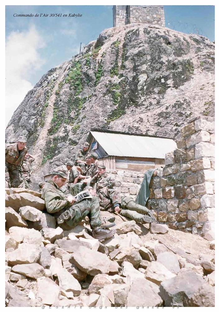 87 COMMANDANT DU POSTE DE COMMANDEMENT DE L AIR - KABYILIE 1957 58 (99).jpg